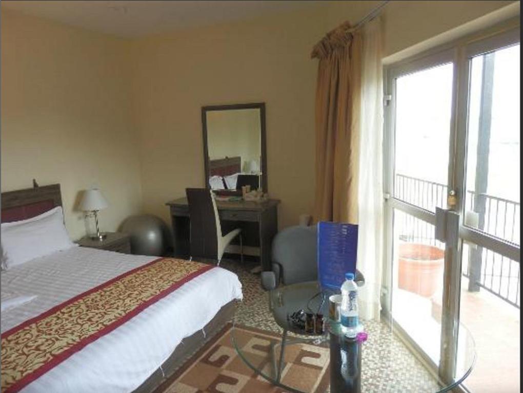 Blue Lodge Hotel Lagos Bilik gambar